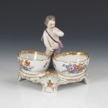 Biedermeier-Saliere, KPM BERLIN.Zeptermarke, um 1810. Polychrom bemalt, goldstaffiert. H 12 cm. An