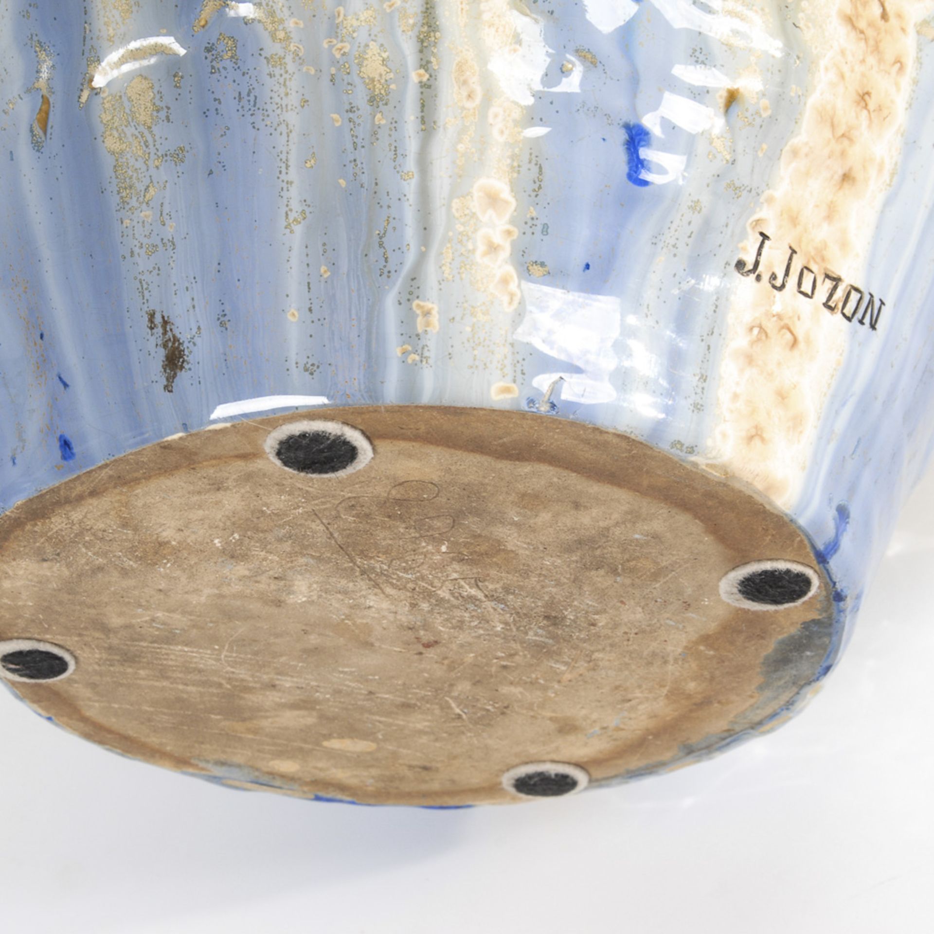 JOZON, Jeanne: Große Keramikvase mit 2 Bronzefiguren.Sandfarbener Scherben, polychrome - Bild 6 aus 8