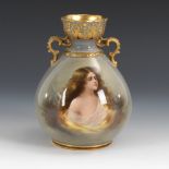 Kleine Gründerzeit-Vase mit Mädchenporträt, MEHLEM / BONN.Um 1900. Stempelmarke, Dekornummern.