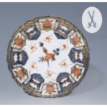 Barock-Imari-Teller, MEISSEN um 1730.Sogenanntes "Lambrequin-Muster", beidseits kobaltblaue