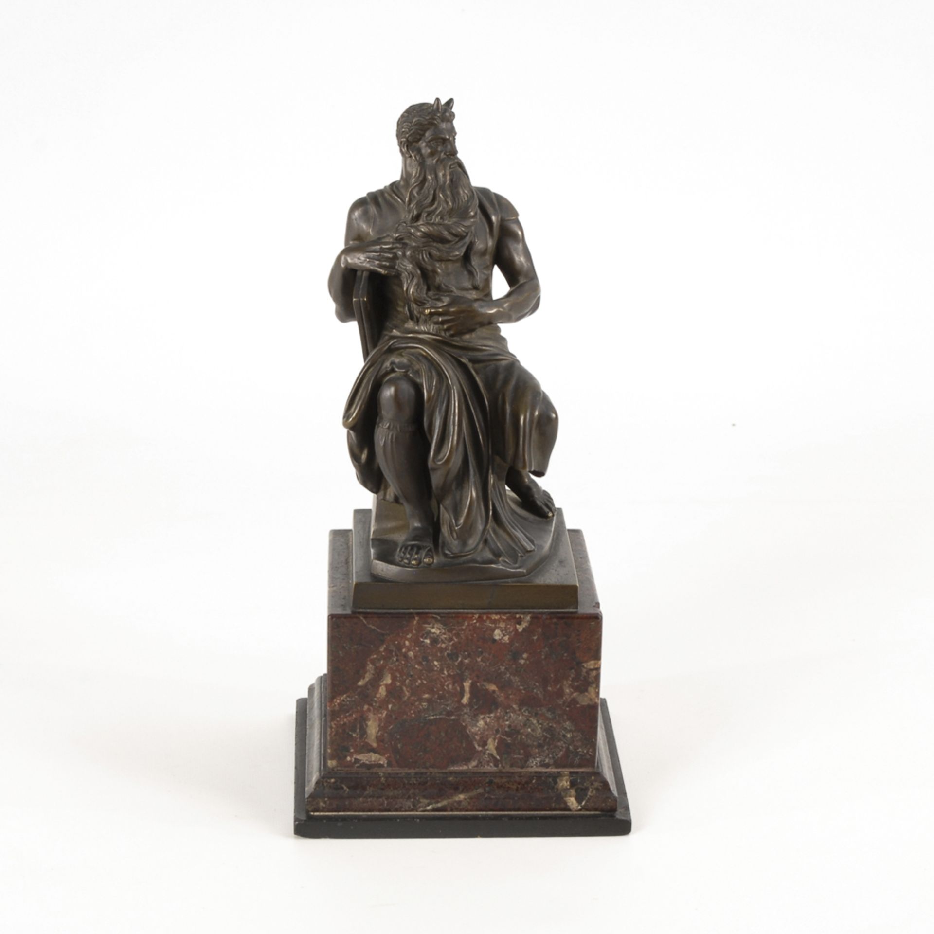 MICHELANGELO (nach): Moses vom Grabmahl Julius II.Bronze patiniert, roter Marmor-Sockel. H 21,5 / - Bild 2 aus 4