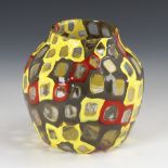 Vase, MURANO.Wohl Venini, 2. Hälfte 20. Jahrhundert. H 14,5 cm. In der Art eines Mosaiks