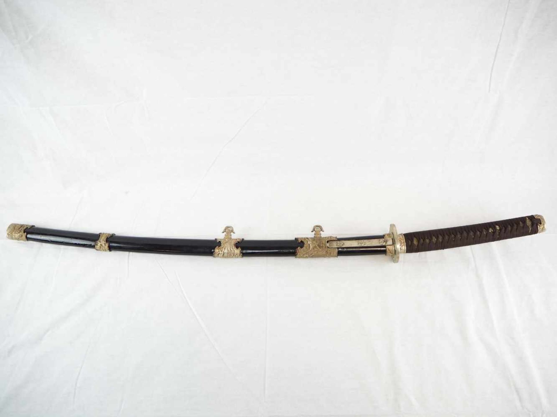 Katana, Samurai SchwertGravierte Angel, wohl chinesisches Zeichen. Klinge zeigt Damastzener Stahl - Bild 2 aus 8