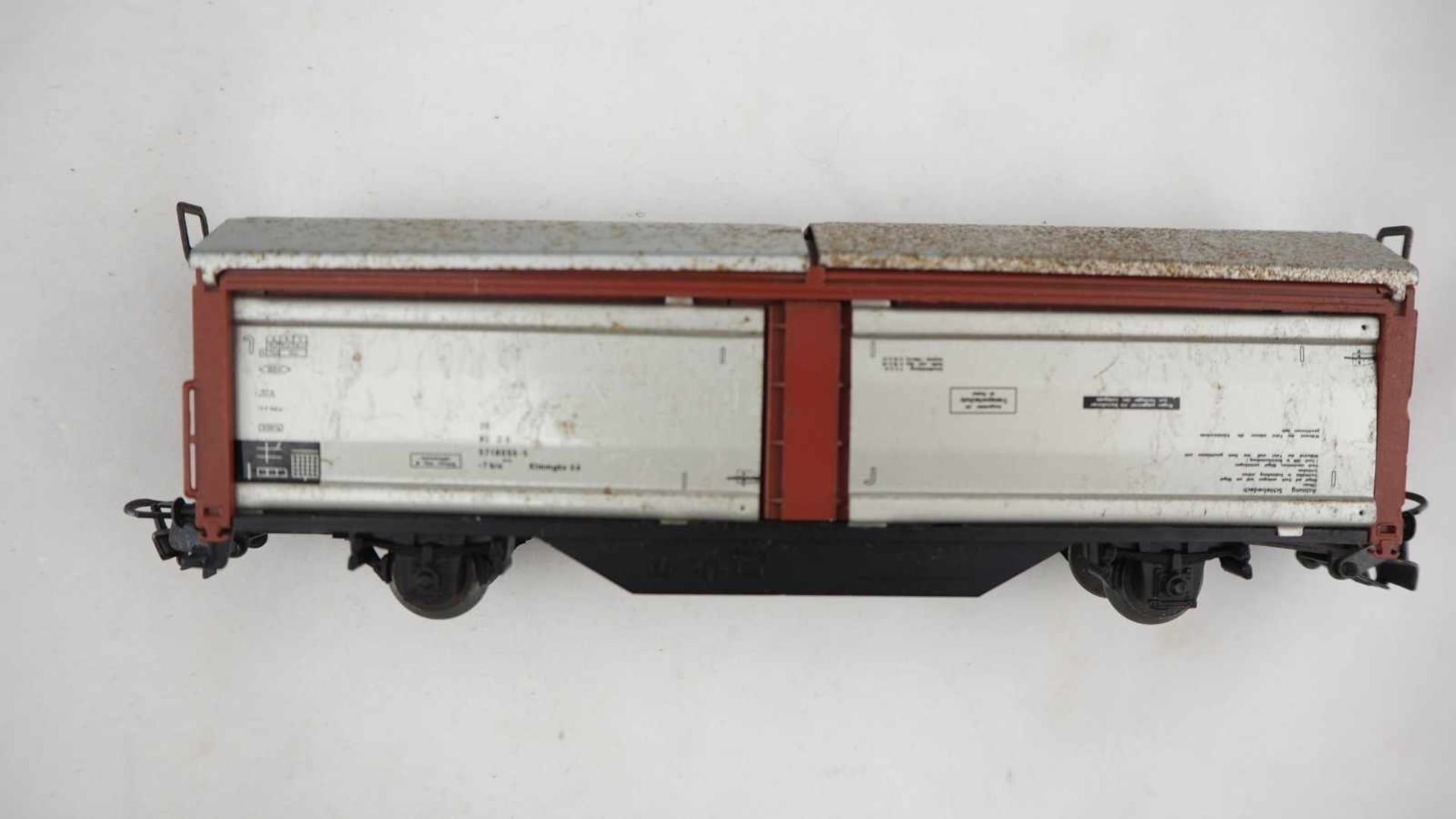 Konvolut Märklin Eisenbahn1x Diesellokomotive Nr.3921 rot/schwarz, OVP1x Tiefladewagen mit - Bild 4 aus 6