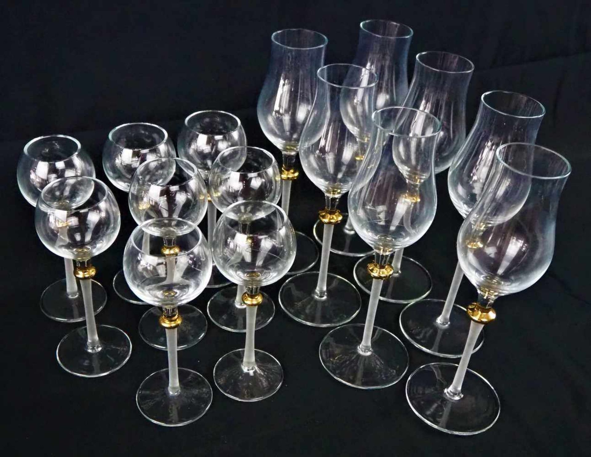 Konvolut Gebrauchsgläser 15 St.7x Grappa mit Vergoldung8x Likör mit VergoldungConvolute glassware 15