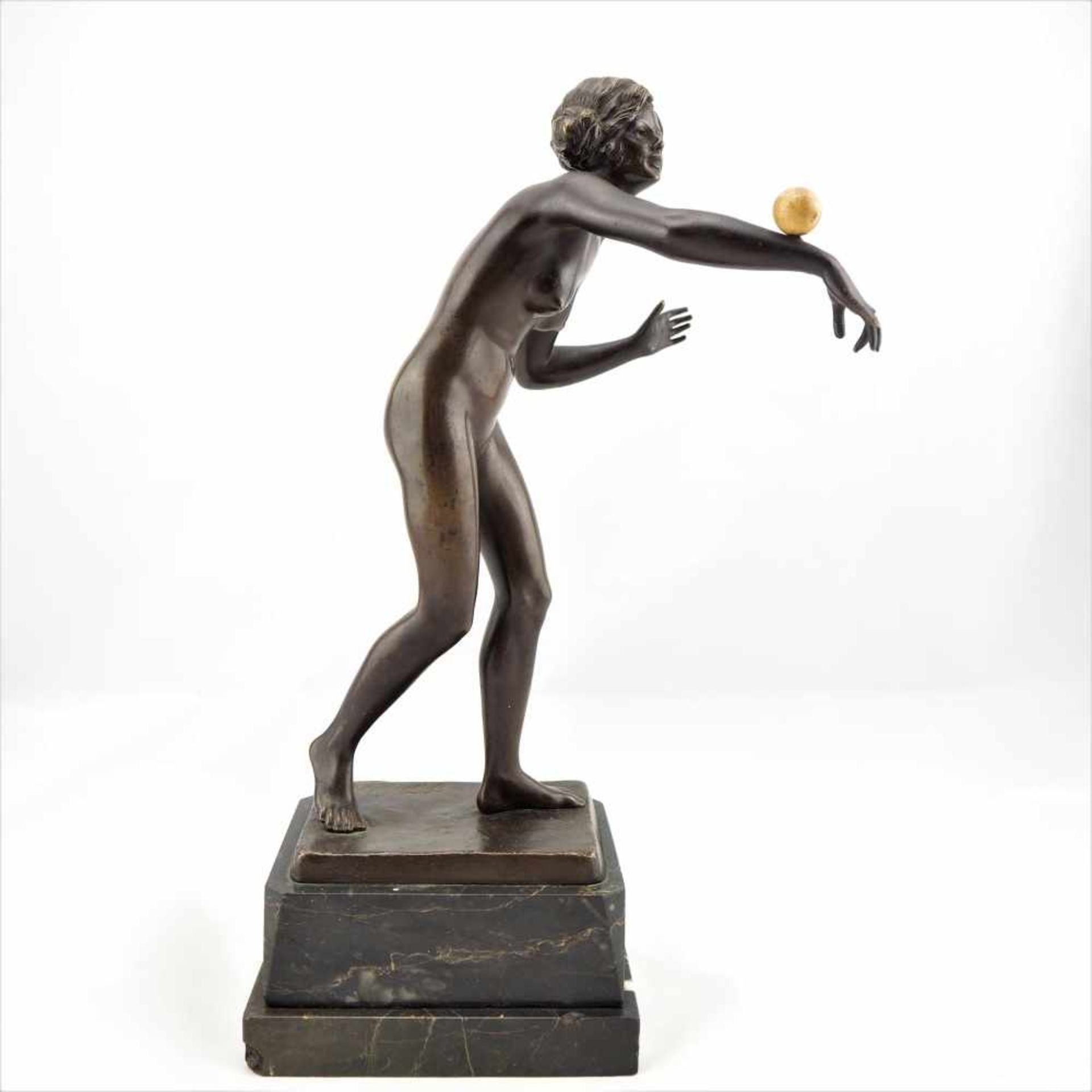Skulptur Bronze "die Kugelspielerin" um 1900 von Gotthilf JaegerSehr gut ausgearbeitete Bronze - Image 3 of 6