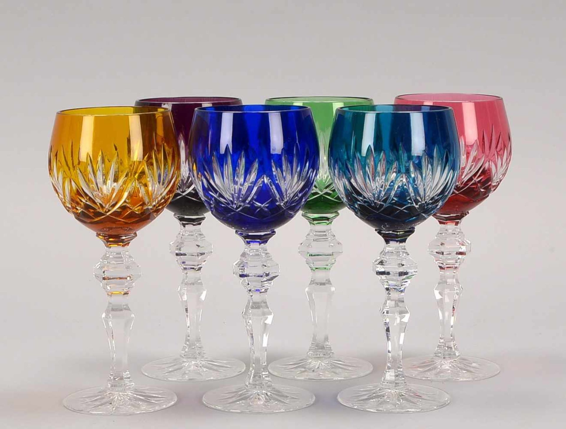 Satz Glasrömer, Kristallglas geschliffen, verschiedenfarbig, 6 Stück; Höhe 19 cm
