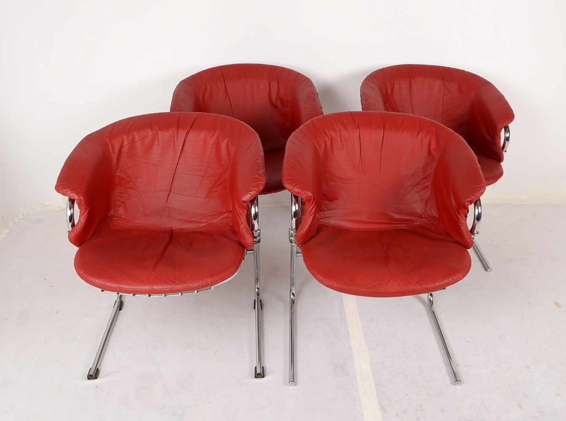 Thema/Italien (1970er Jahre), Satz Designer-Esszimmerstühle/Dining Chairs, 'Flynn', Entwurf: Gastone - Bild 2 aus 2