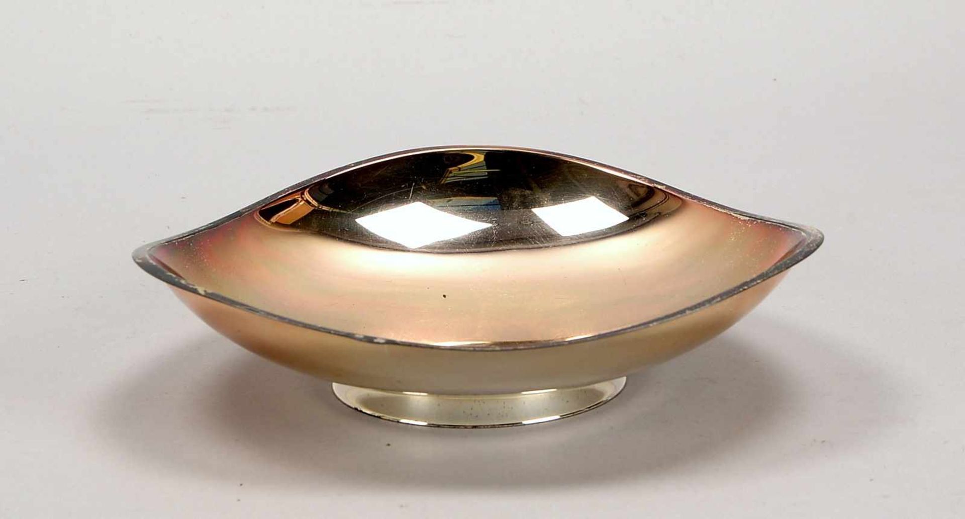 Wilkens, Schale, 835 Silber, mehrfach punziert, Schale auf rundem Stand; Höhe ca. 5,5 cm,