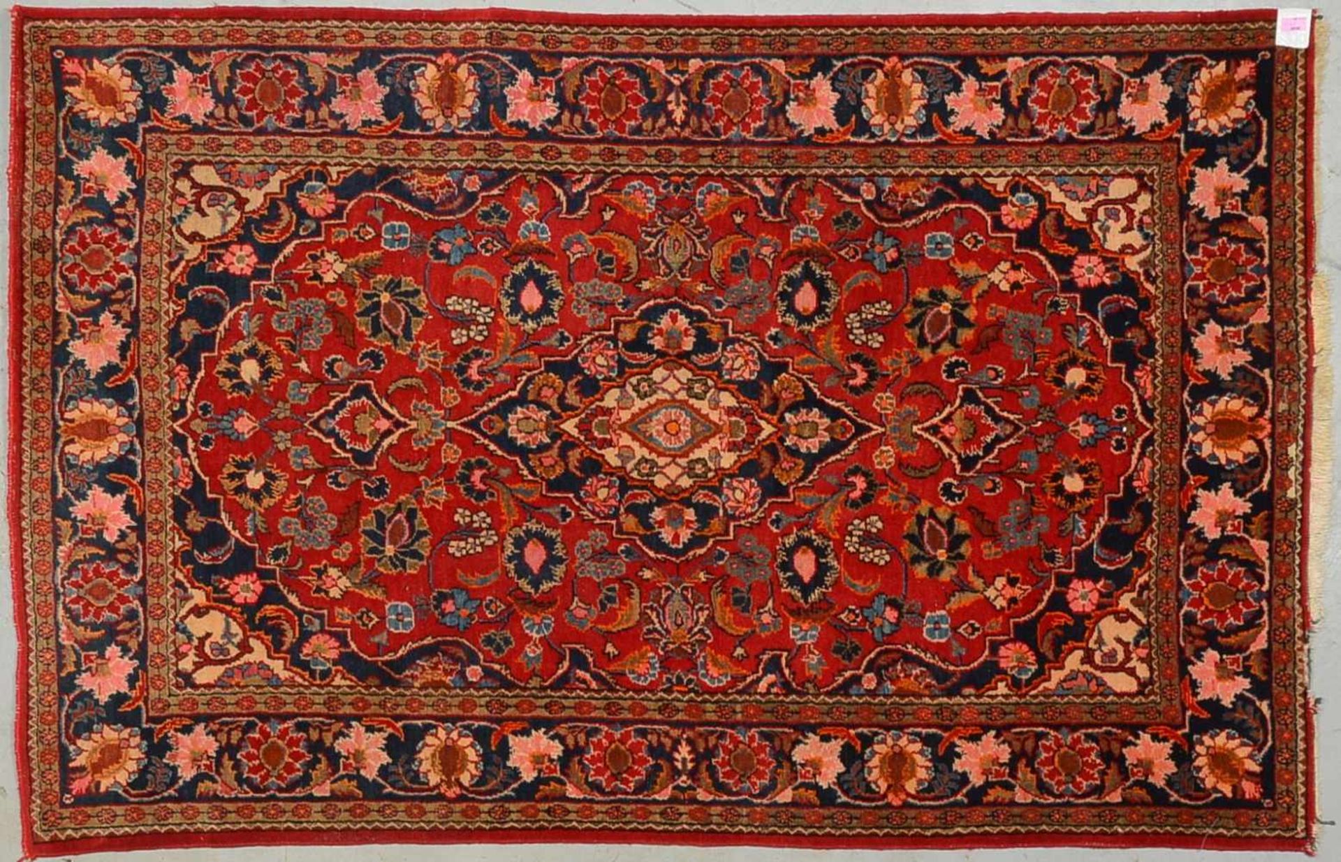 Najafabad-Orientteppich, feste Knüpfung, Flor in gutem Zustand; Maße 202 x 130 cm (1x Schmalseite