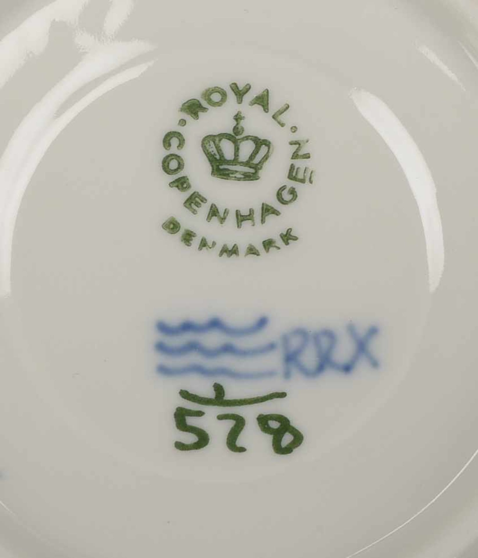 Royal Copenhagen/Dänemark, Porzellan-Konvolut, Dekor 'Musselmalet', 13-teilig: 6x Mokkatassen mit 6x - Bild 2 aus 2