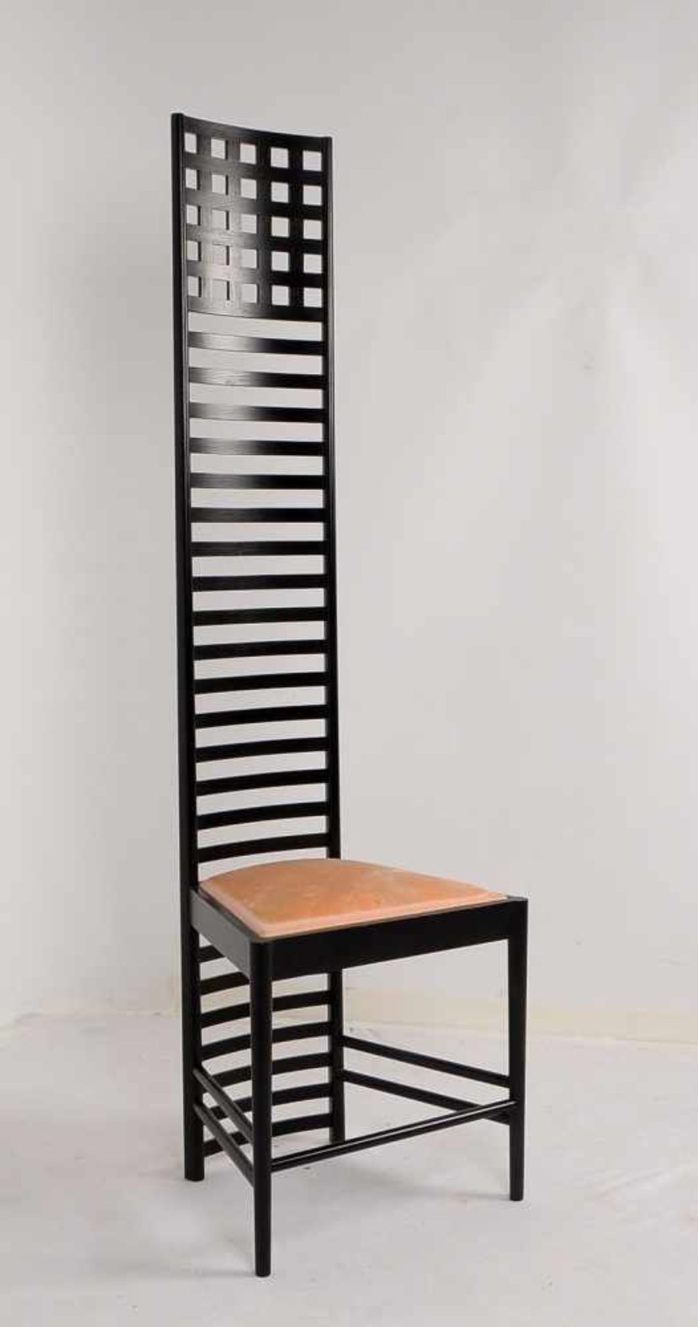 Cassina, 'Hill House Chair 292', Entwurf: Charles Rennie, Eschenholz schwarz gebeizt, mit