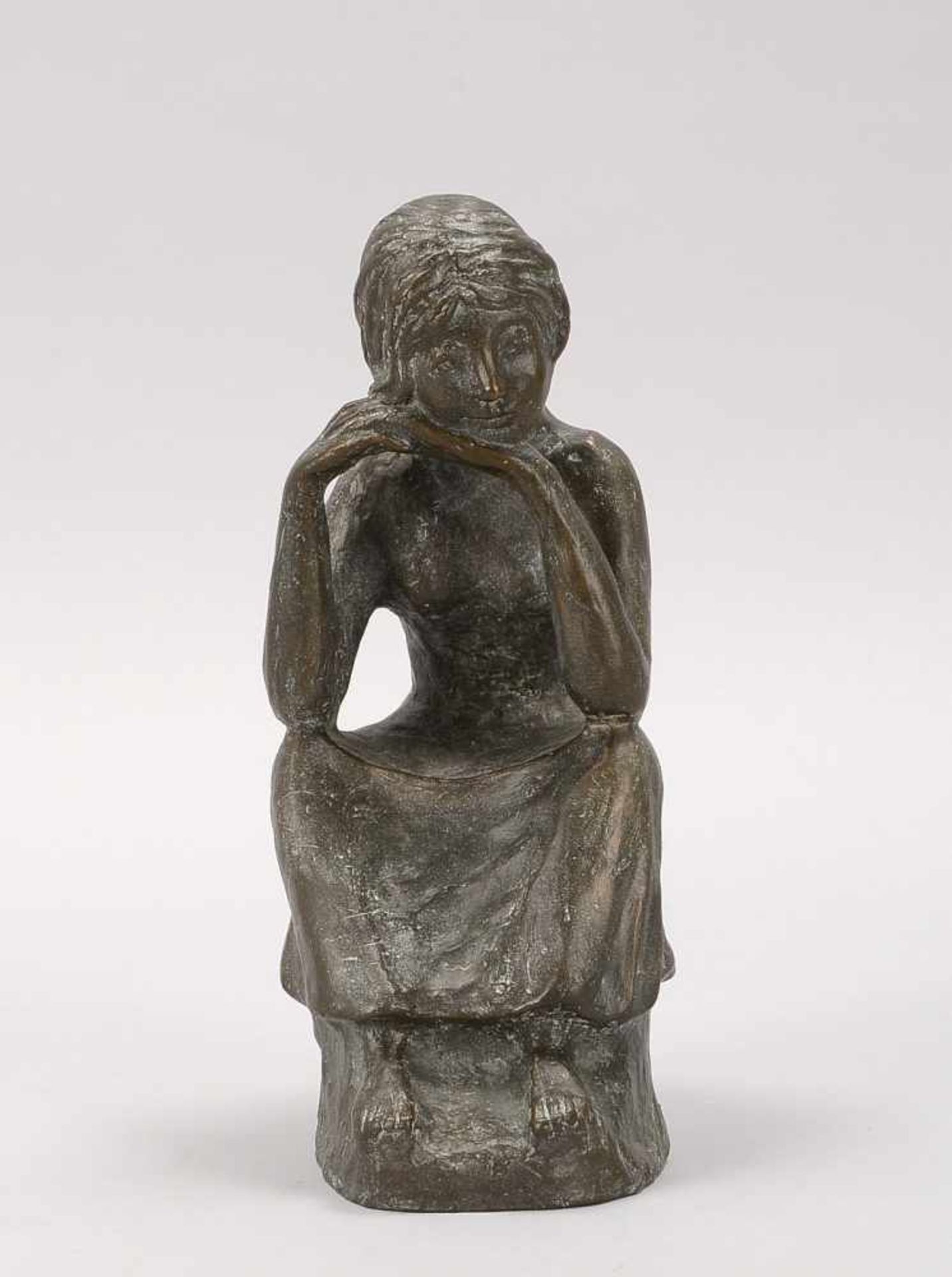 Bronzeskulptur, 'Käthe Kollwitz' (dargestellt in sitzender Pose), Guss nach Ernst Barlach, - Bild 2 aus 3