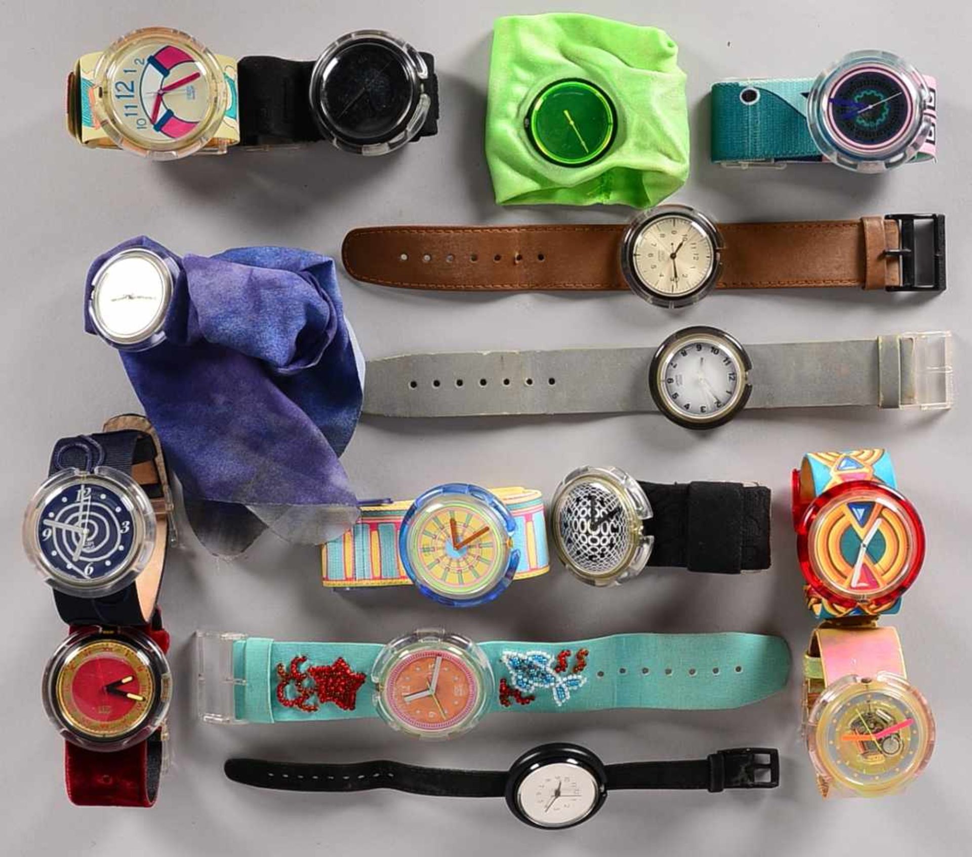 Aus Uhrensammlung: Swatch-Uhren, 15 Stück, verschiedene Modelle (mit Tragespuren)