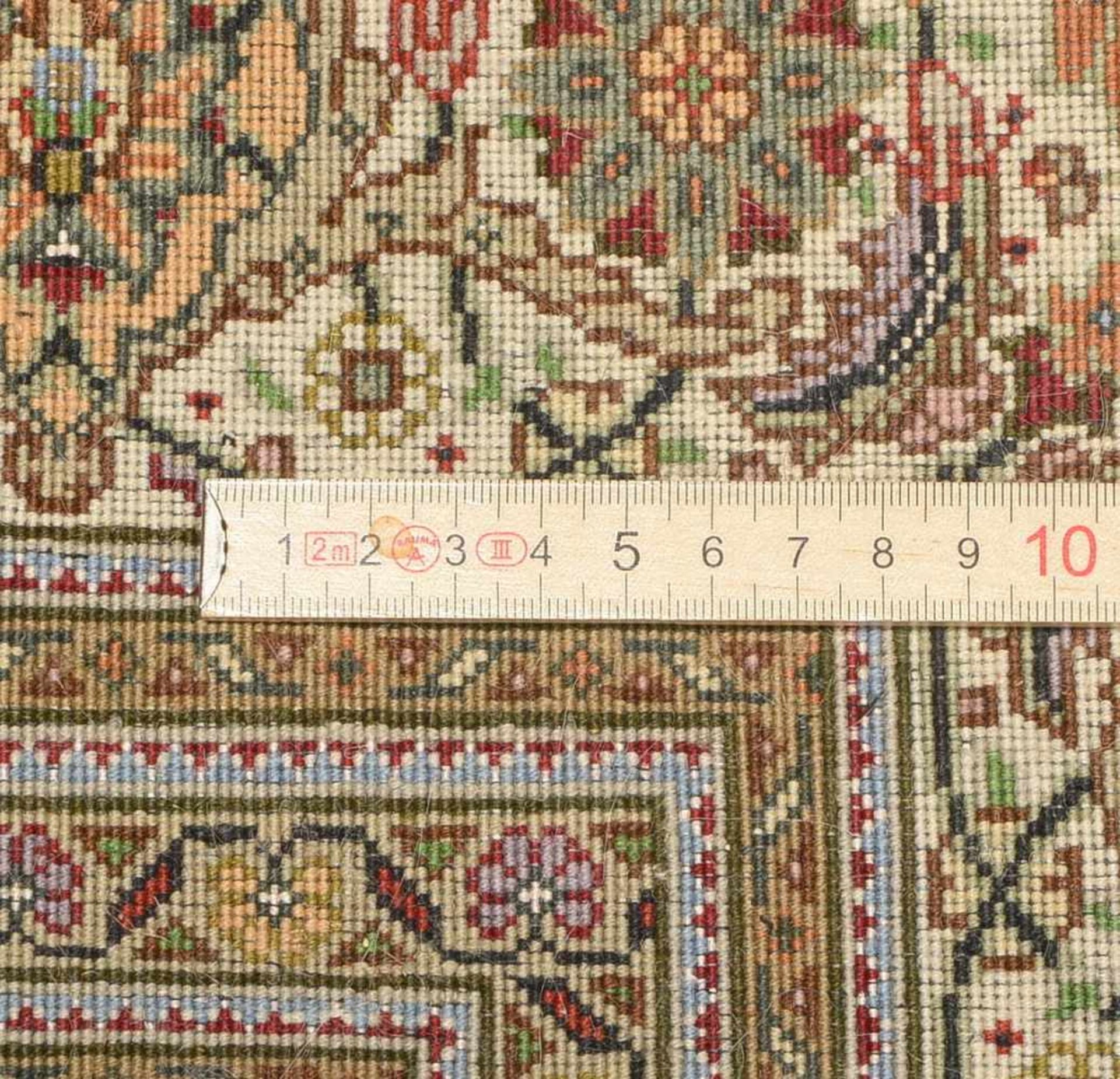Täbriz-Orientteppich, feine feste Knüpfung, mit Seidenanteilen, wohnfertig, in sehr gepflegtem - Bild 2 aus 3