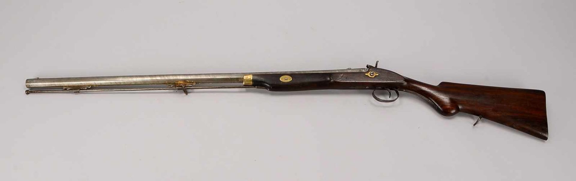 Perkussionsgewehr, 19. Jahrhundert, Vorderlader, 8-kantiger Lauf/nummeriert '241', Beschläge Messing