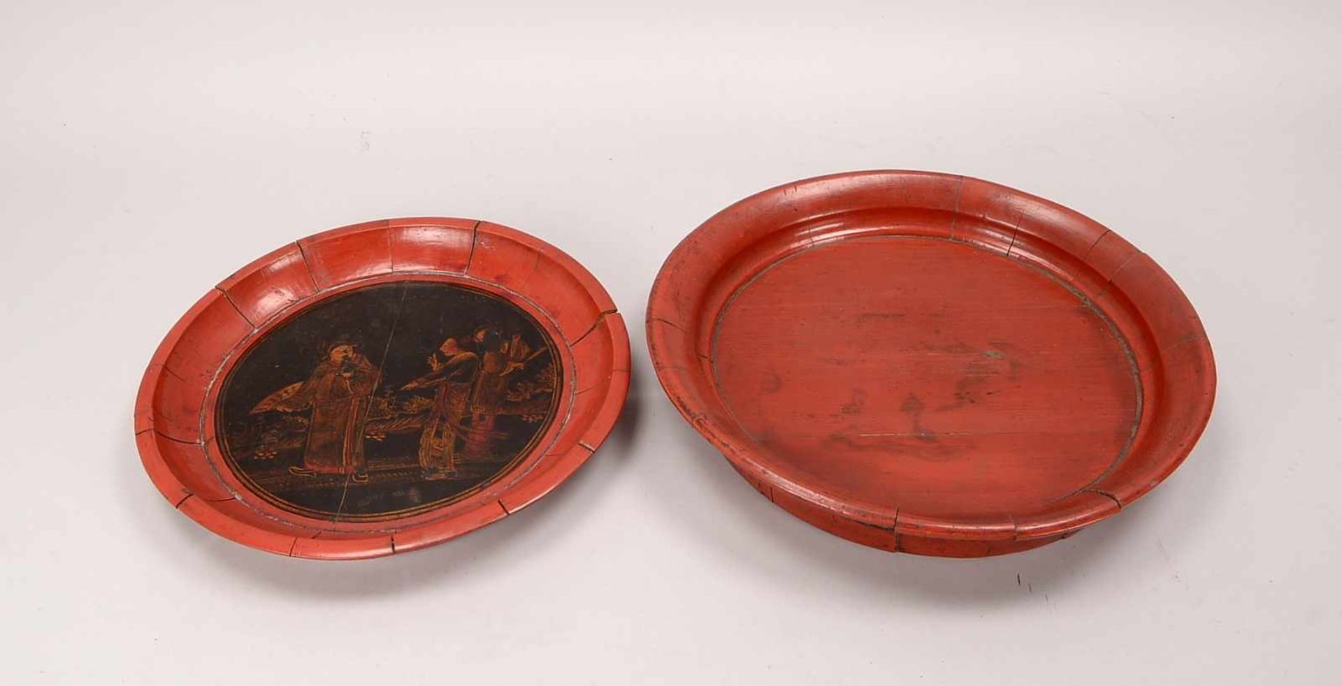 2 Schalen, China, Holz und Bambus mit Rotlack, 1x Spiegel mit Bemalung; 1x Durchmesser Ø 35 cm, - Bild 2 aus 2