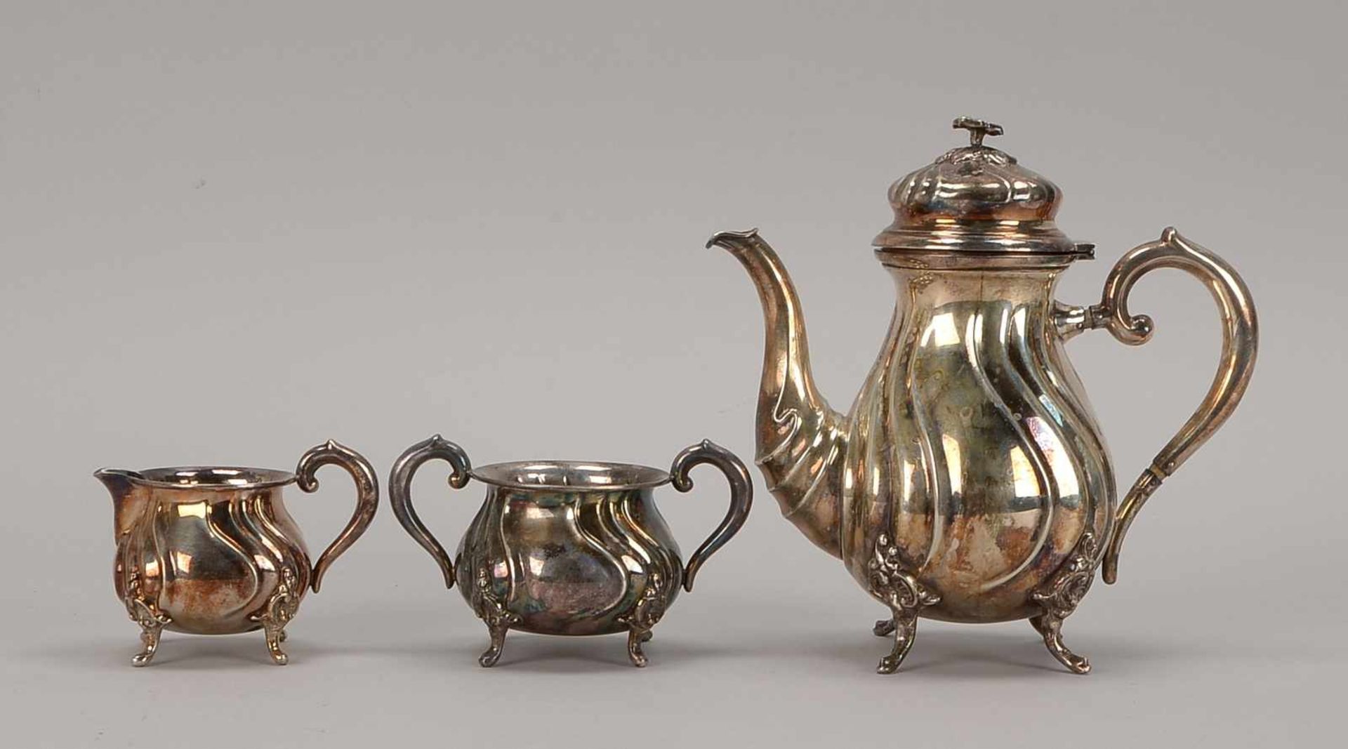 Kaffeekern, barocke Form, Schweden (1951), 830 Silber; Gewicht 627 g (Isolierringe fehlen)