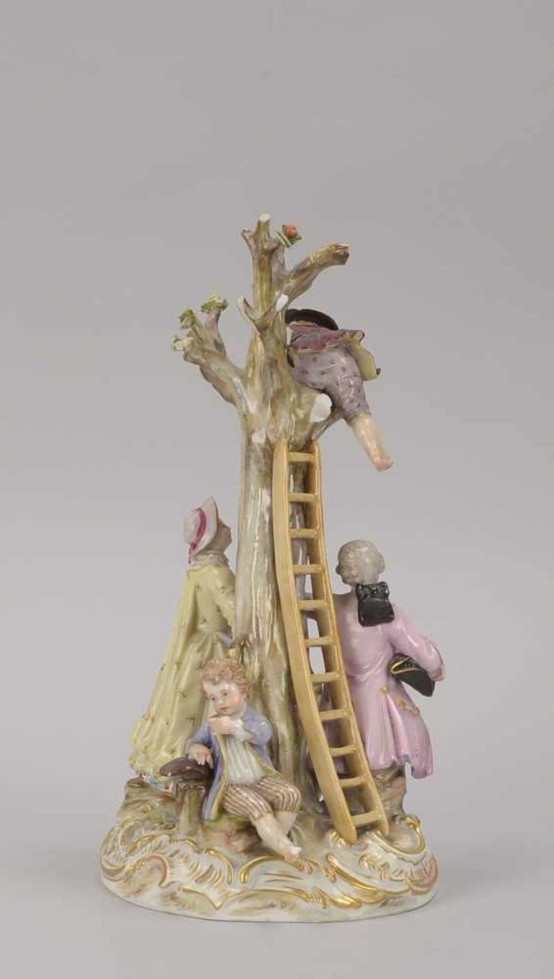 Meissen, Porzellanfigurengruppe, 'Apfelpflücker' (Darstellungen eines Rokoko-Paars auf - Bild 2 aus 3