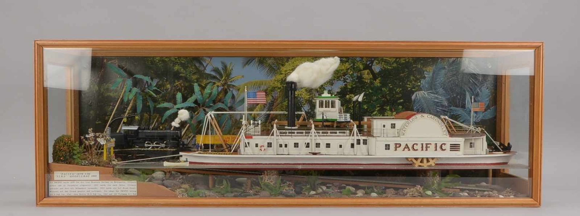 Schiffsmodell, Holz, 'Pacific', Maßstab 1:54 (maßstabsgerechter detailreicher Nachbau der