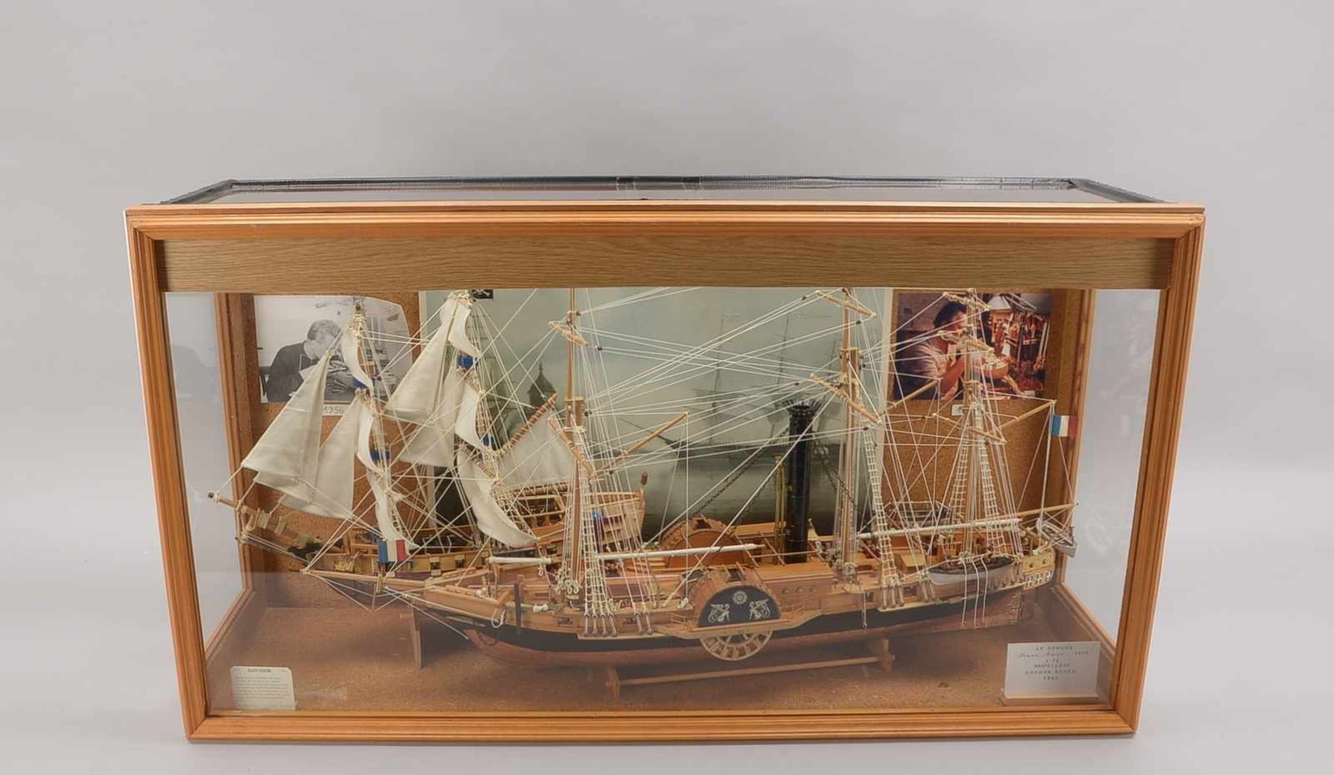 2 Schiffsmodelle, Holz, 'Le Sphinx', und 'Black Falcon', Maßstab 1:75 und 1:100 (maßstabsgerechter - Bild 2 aus 2