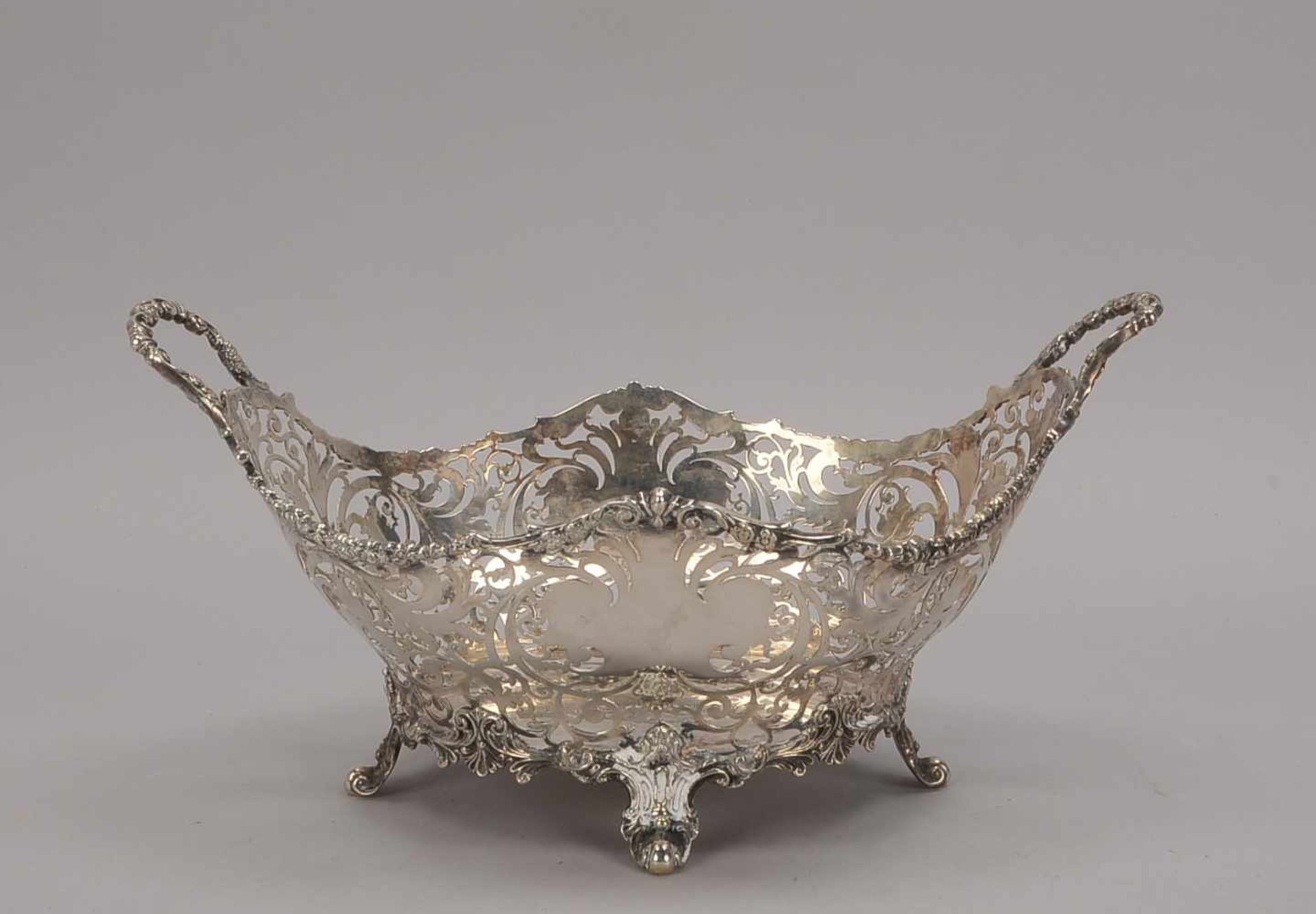 Früchtekorb (Mappin & Webb, London/England), 925 Sterling-Silber, ovale Schale mit floral