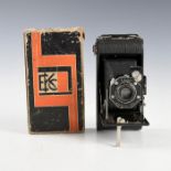 VINTAGE KODAK JUNIOR SIX 20 FOLDING CAMERA