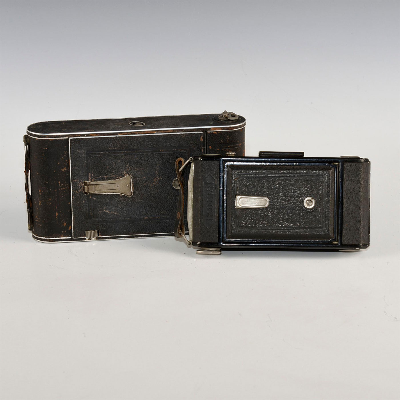 PAIR OF 2 MEDIUM FORMAT ZEISS IKON FOLDING CAMERAS - Image 7 of 7