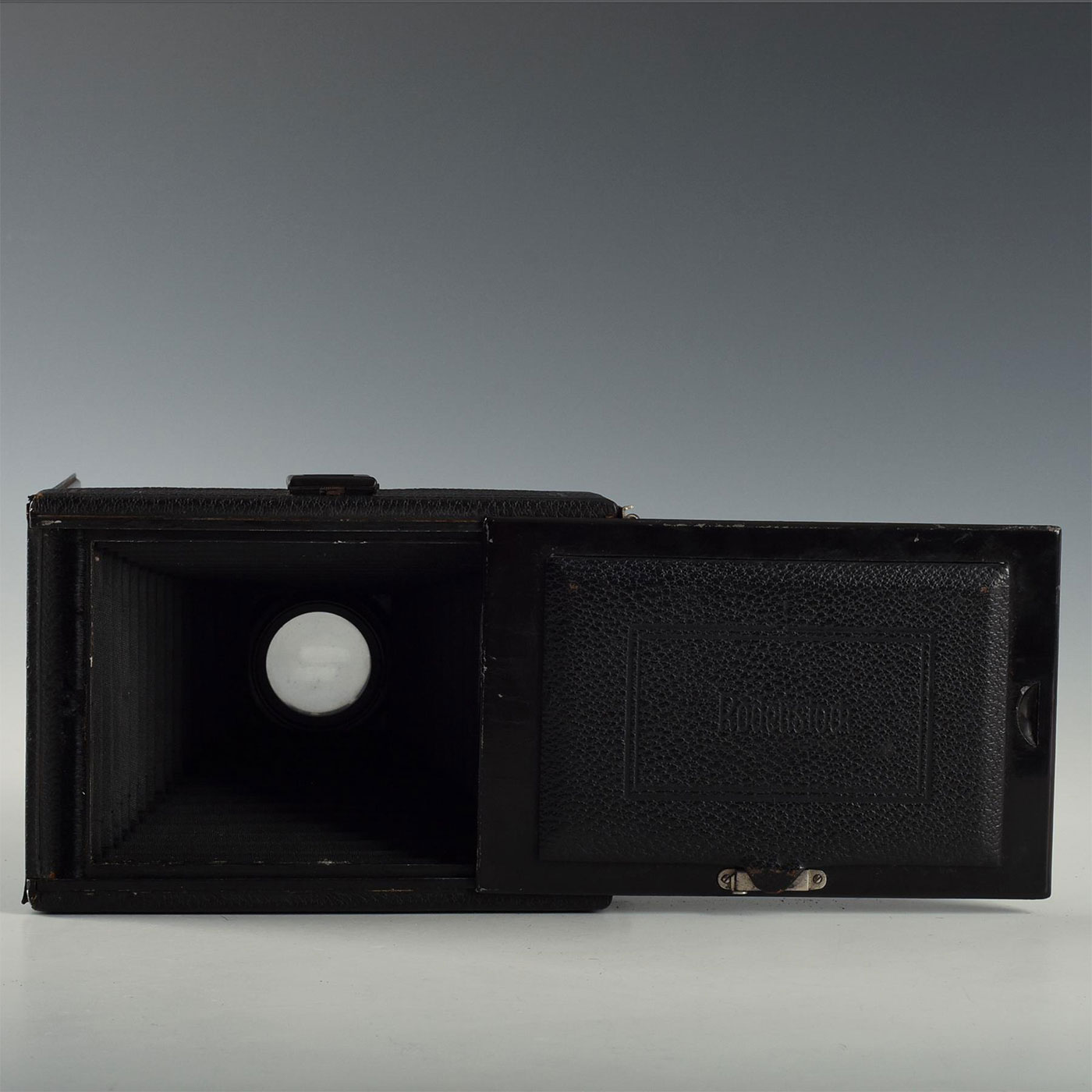 LARGE FOLDING GRODENSTOCK CAMERA W. PLATE HOLDERS - Image 6 of 8