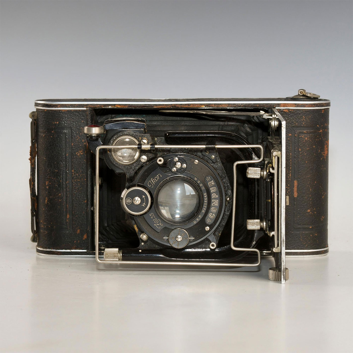 PAIR OF 2 MEDIUM FORMAT ZEISS IKON FOLDING CAMERAS - Image 6 of 7