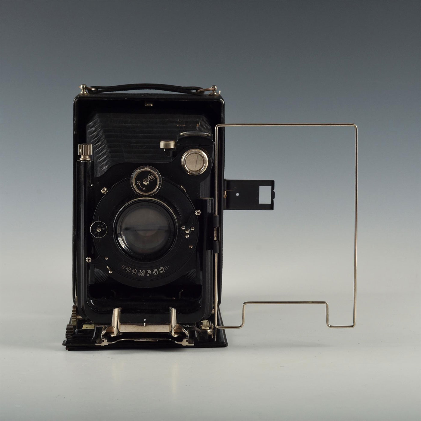 LARGE FOLDING GRODENSTOCK CAMERA W. PLATE HOLDERS - Image 2 of 8