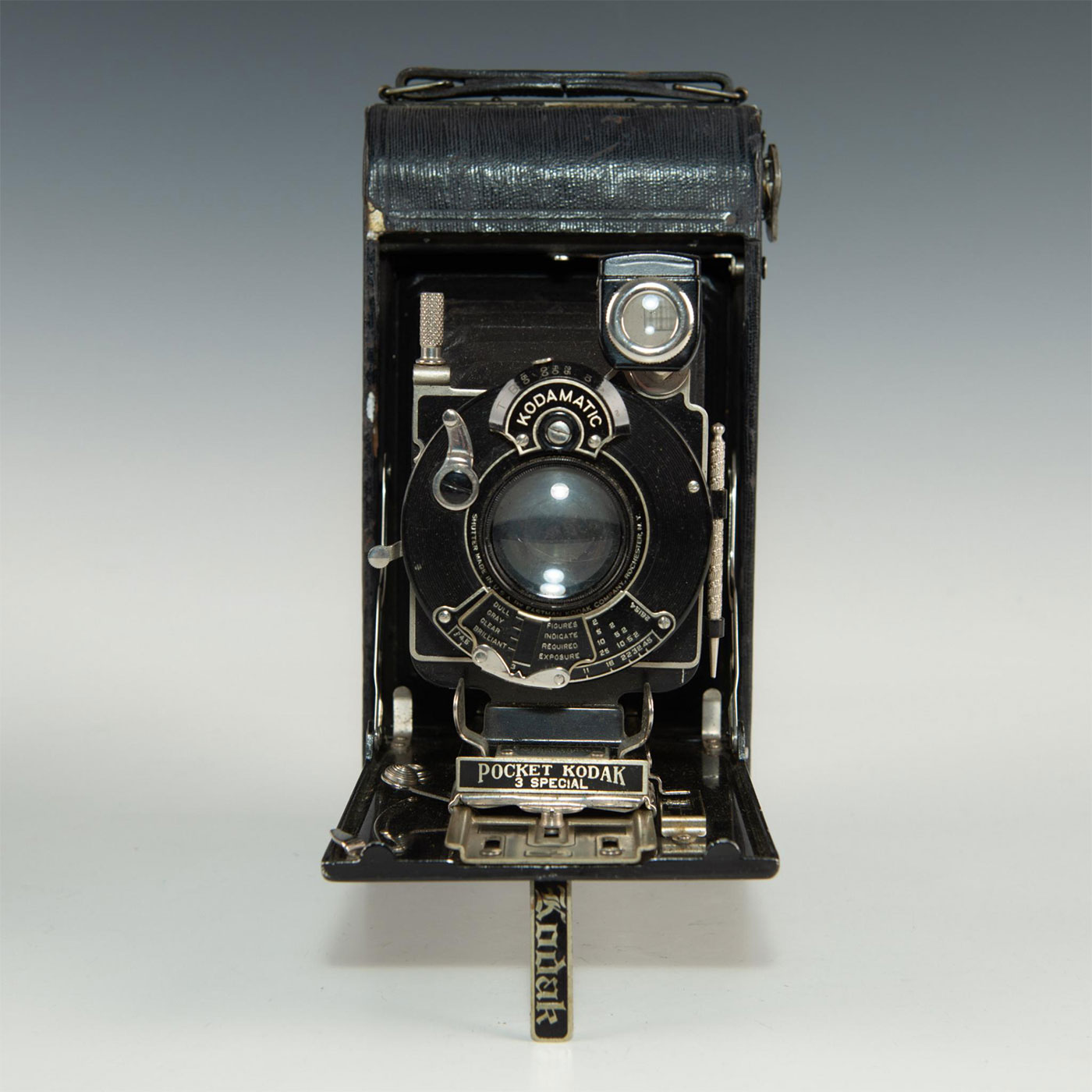 GROUP OF FIVE ANTIQUE KODAK FOLDING FILM CAMERAS - Image 7 of 16