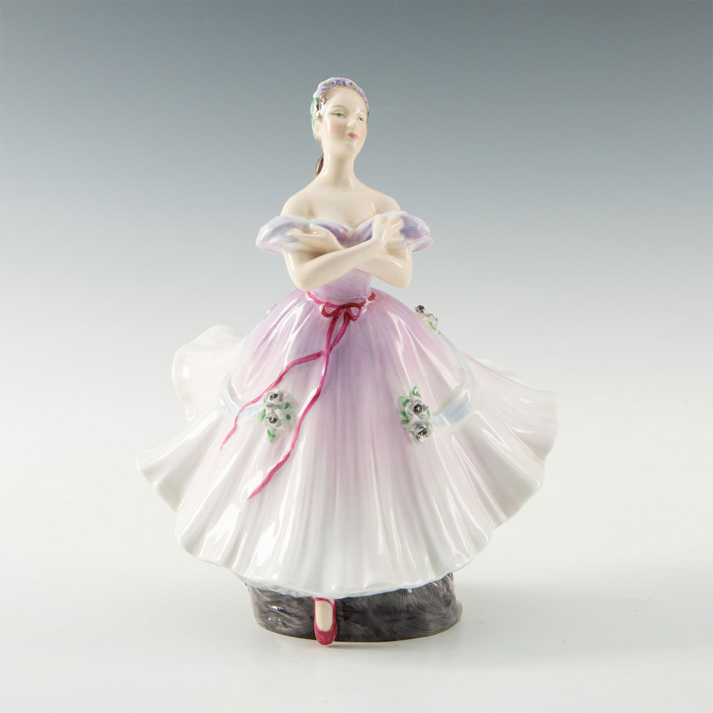 ROYAL DOULTON 1952 FIGURINE, THE BALLERINA HN2116