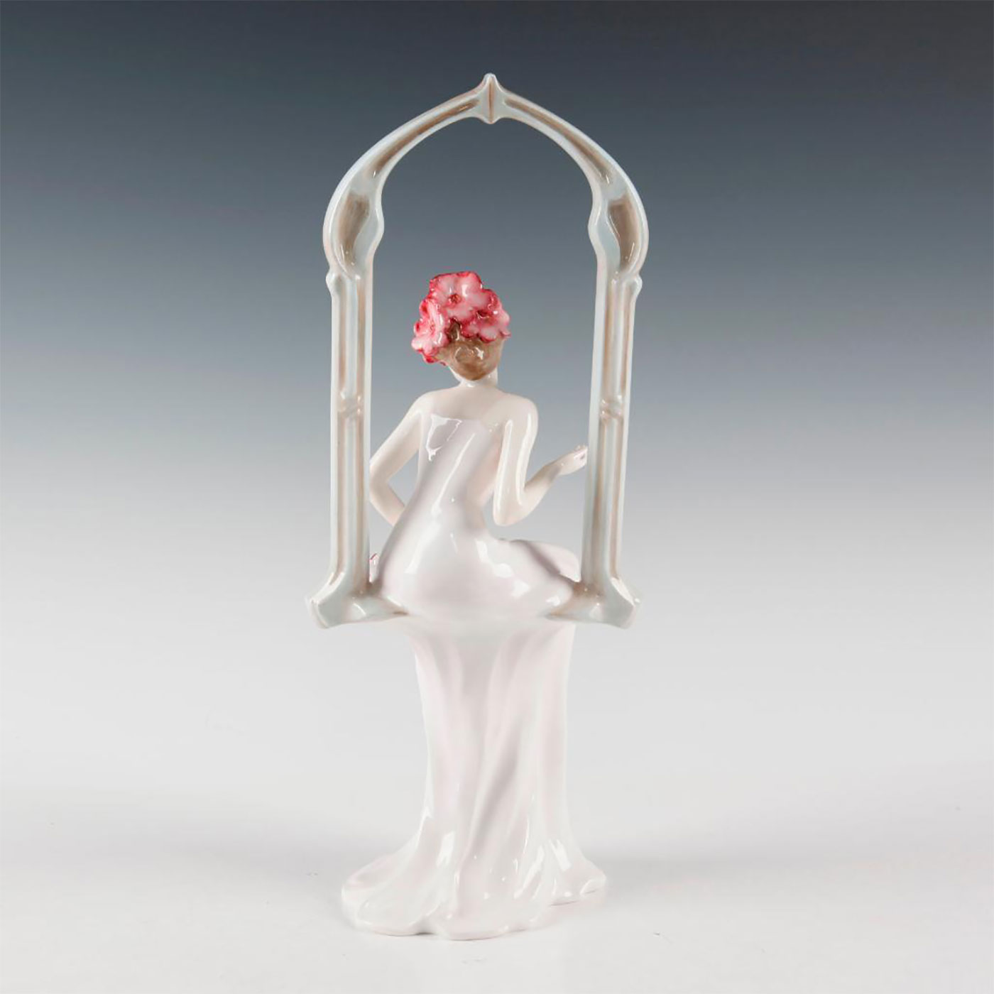 ROYAL DOULTON FIGURINE SPRING BLOSSOM HN 5198 - Image 2 of 4