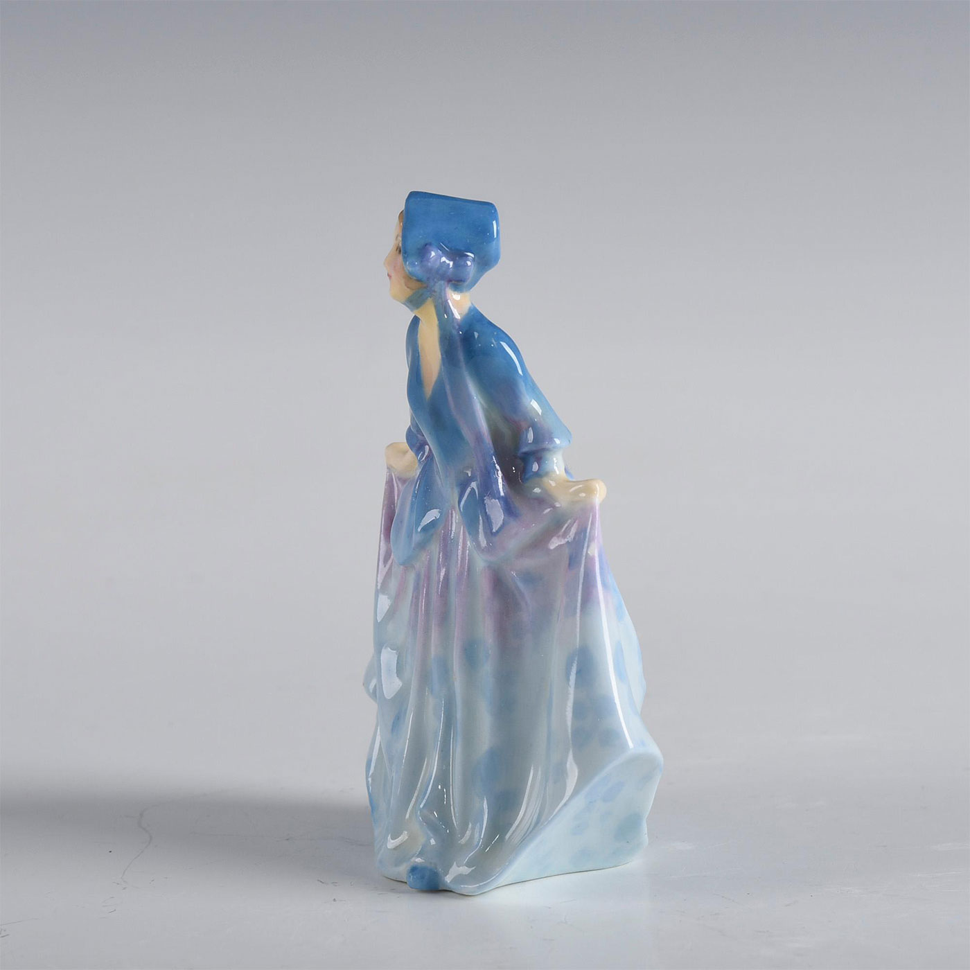 ROYAL DOULTON MINIATURE FIGURINE, SWEET ANNE - Image 2 of 5