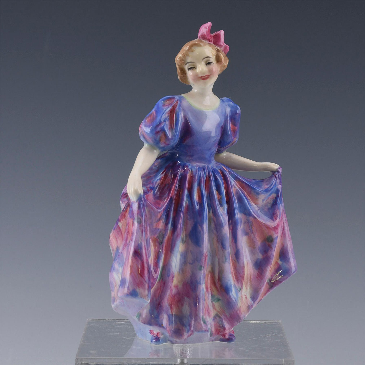 ROYAL DOULTON FIGURINE, SWEETING HN1938