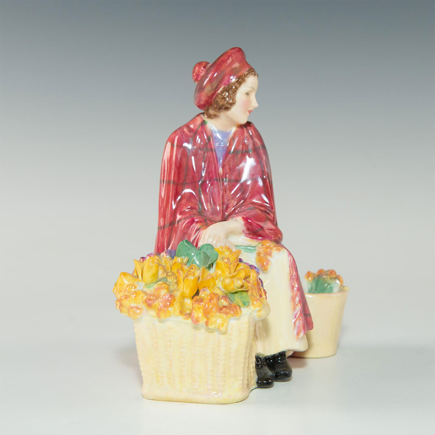 ROYAL DOULTON FIGURINE, BONNIE LASSIE HN1618 - Image 4 of 5