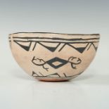 SMALL TESUQUE NATIVE AMERICAN INDIAN BOWL