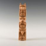 NATIVE AMERICAN TRIBAL WOODEN TOTEM POLE SCULPTURE