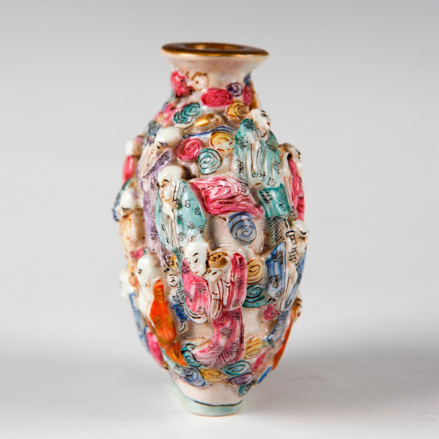 CHINESE FAMILLE ROSE IMMORTAL ARHATS SNUFF BOTTLE - Image 2 of 5