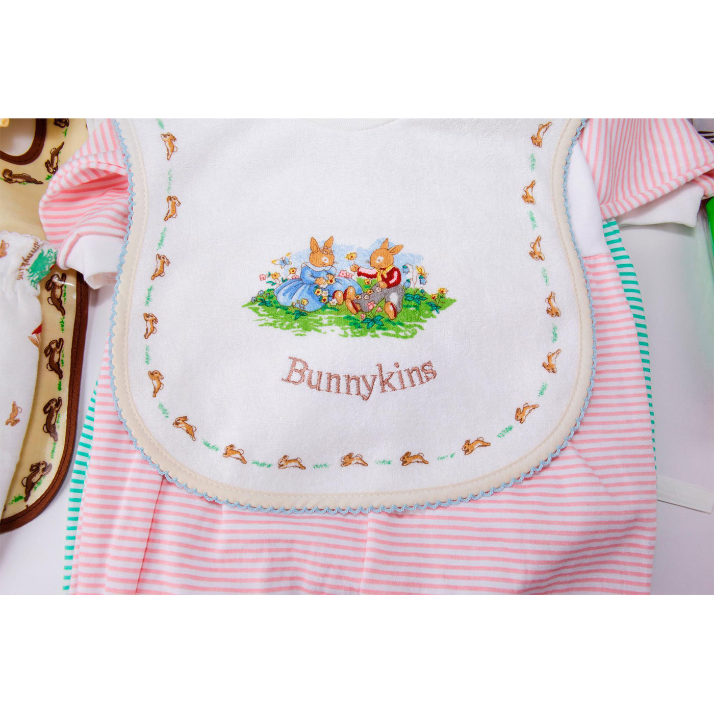 ROYAL DOULTON BUNNYKINS BABY CLOTHING AND ACCESSORIES - Image 2 of 8