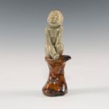 ROYAL DOULTON STONEWARE FIGURINE AMUSED CHILD STUDY