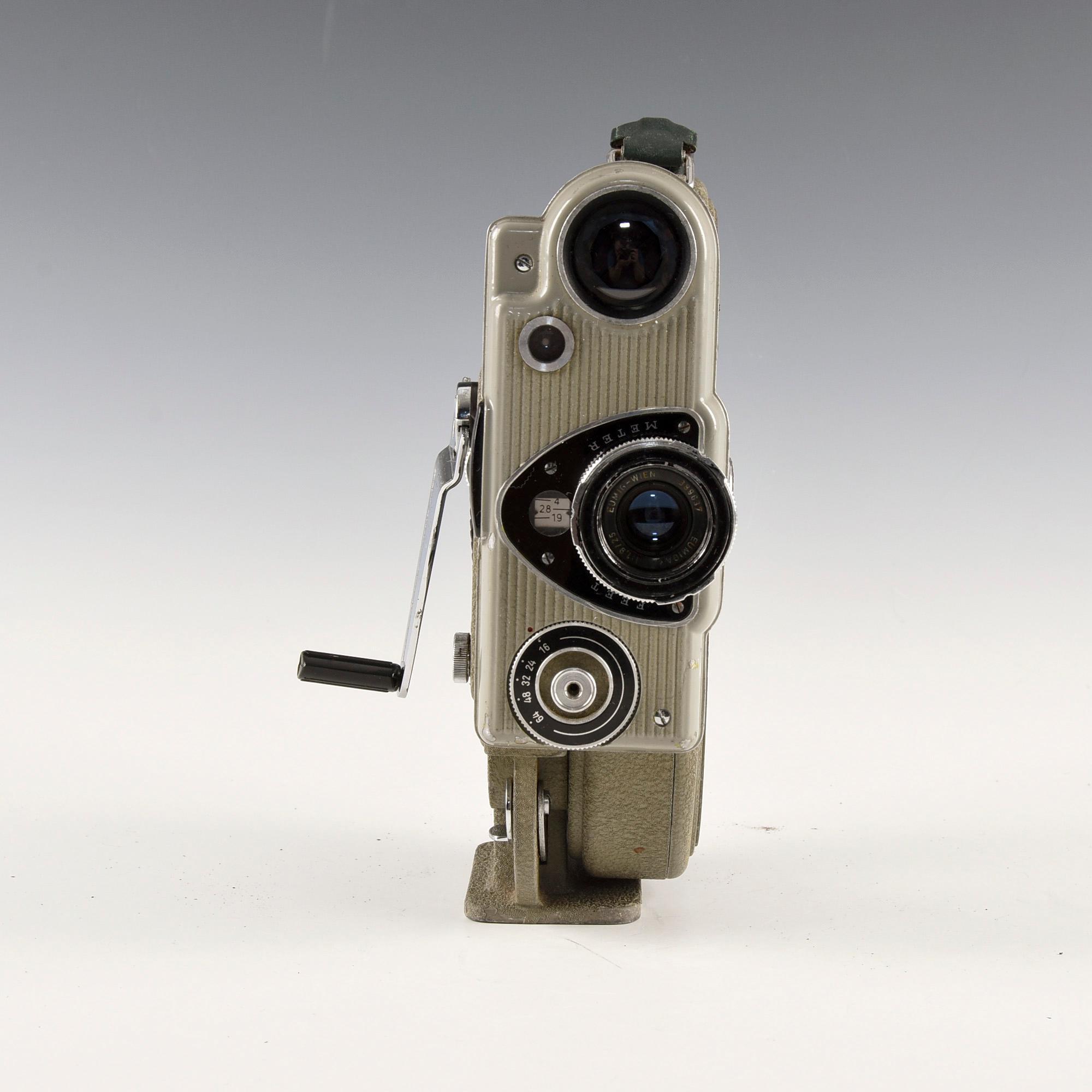 VINTAGE AUSTRIAN EUMIG C 16 MOTION PICTURE CAMERA - Image 3 of 6