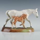 ROYAL DOULTON ANIMAL FIGURE, GUDE GREY MARE AND FOAL