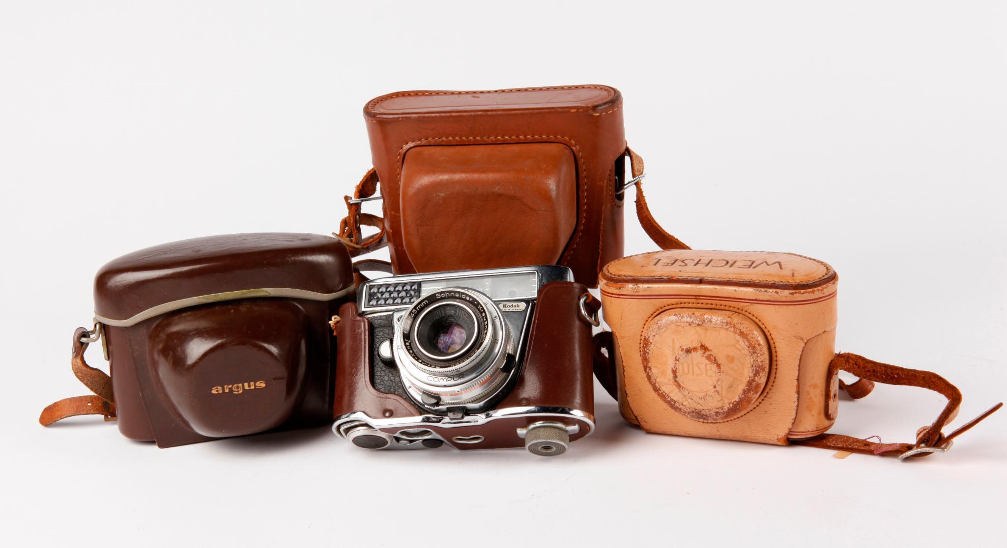 GROUP OF FOUR VINTAGE RETRO RANGEFINDERS - Image 5 of 14