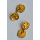 A pair of heavy high carat gold cufflinks with ch
