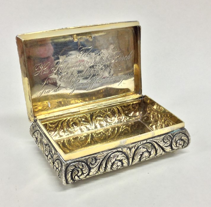 A good quality silver gilt hinged top snuff box pr - Image 2 of 2