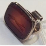 A large gold mounted intaglio seal. Approx. 18 gra