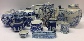 A large collection of good blue and white Spode an