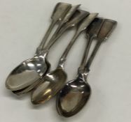 A set of six silver fiddle pattern teaspoons. Shef